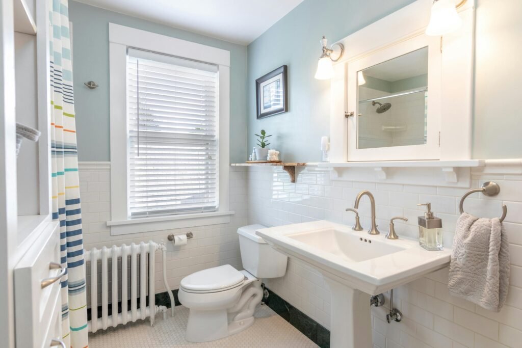 7 Affordable Bathroom Decor Ideas